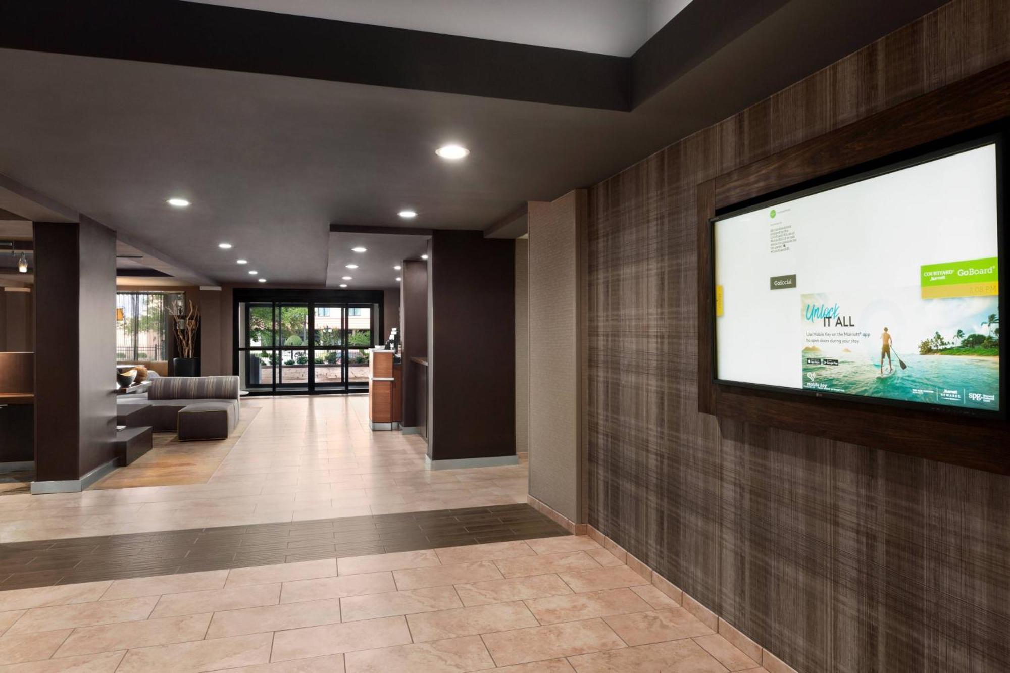 Courtyard By Marriott Tulsa Central Экстерьер фото